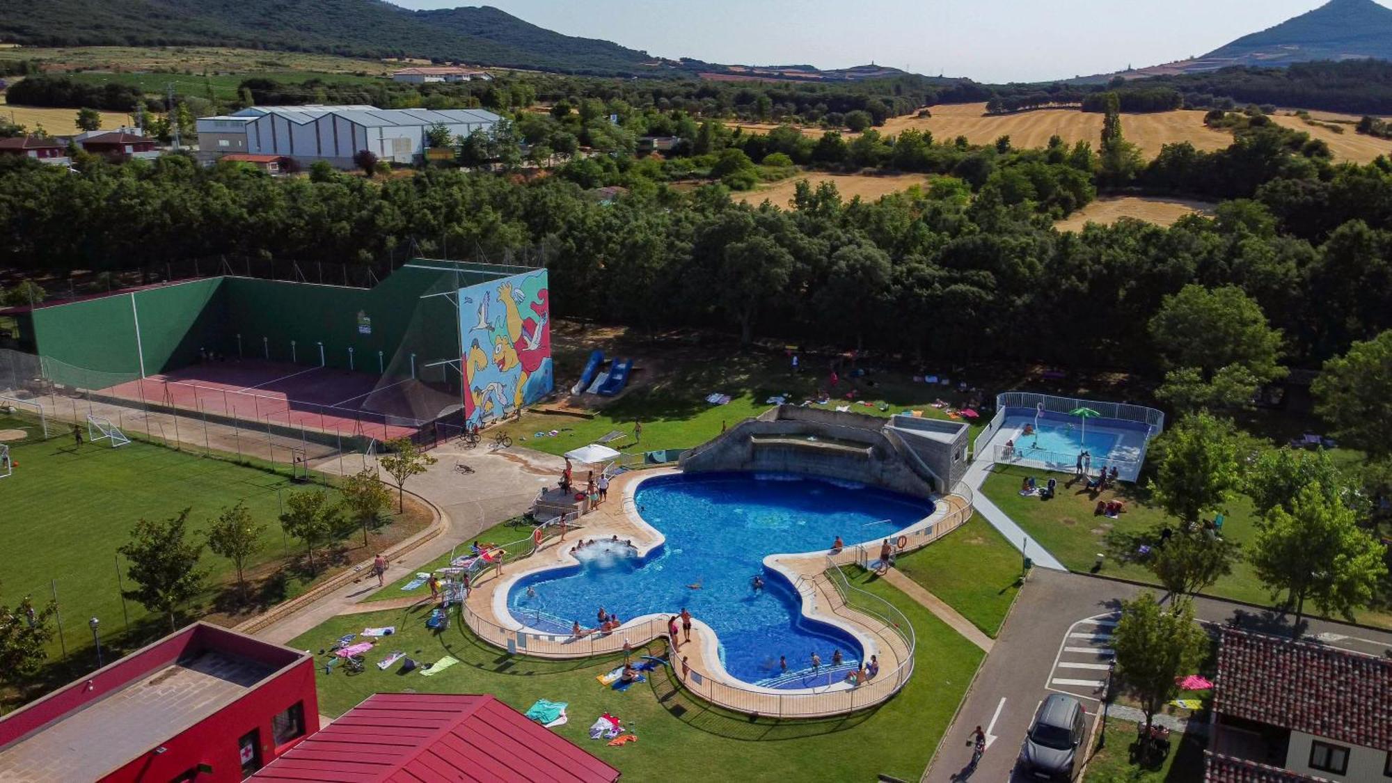 Camping Iratxe Ciudad De Vacaciones 에이귀 외부 사진