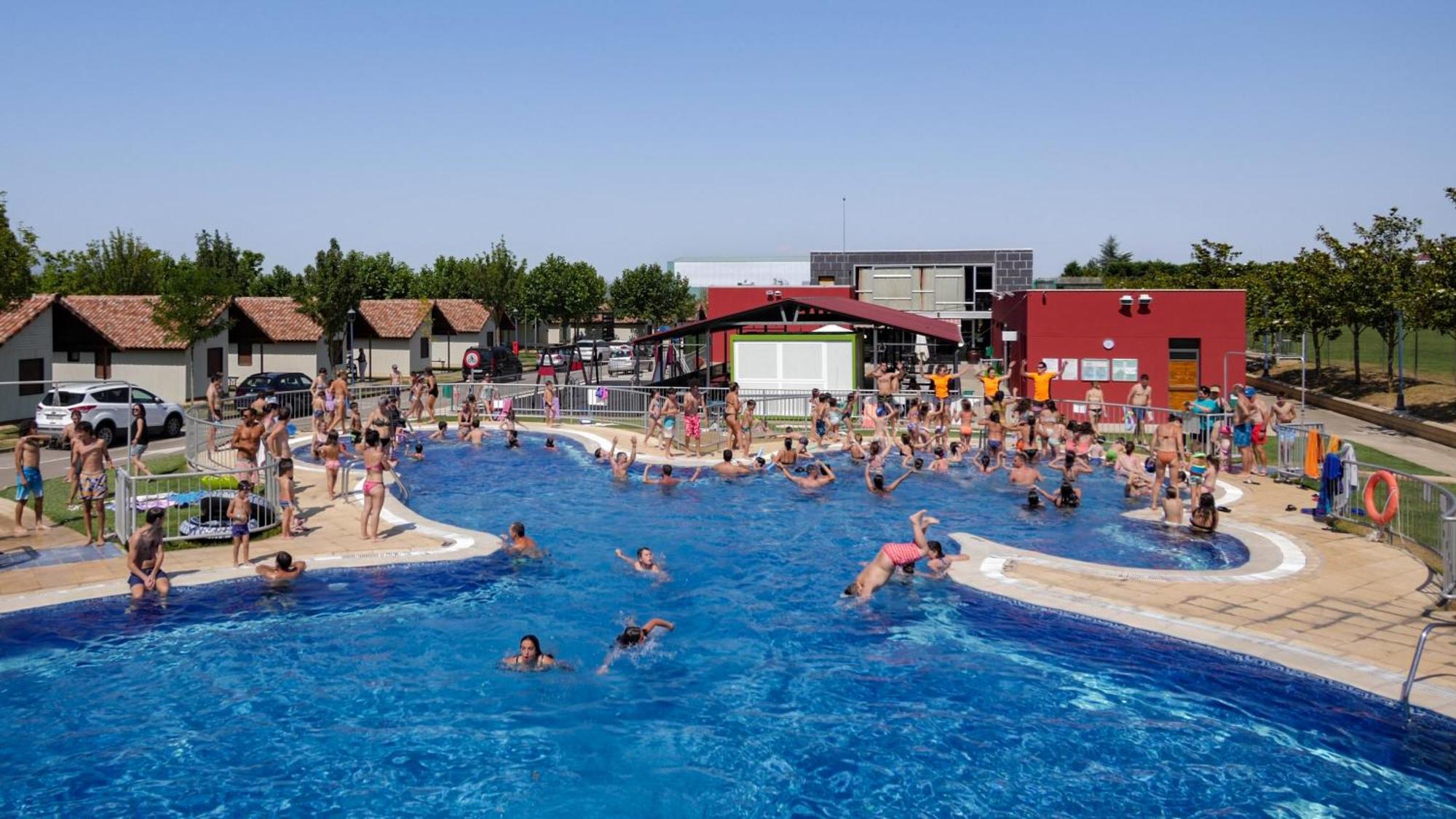 Camping Iratxe Ciudad De Vacaciones 에이귀 외부 사진